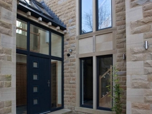 Main entrance to Anderson House.