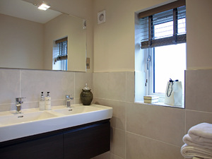 Ensuite bathroom in the showhome at SummerFord, Ingbirchworth
