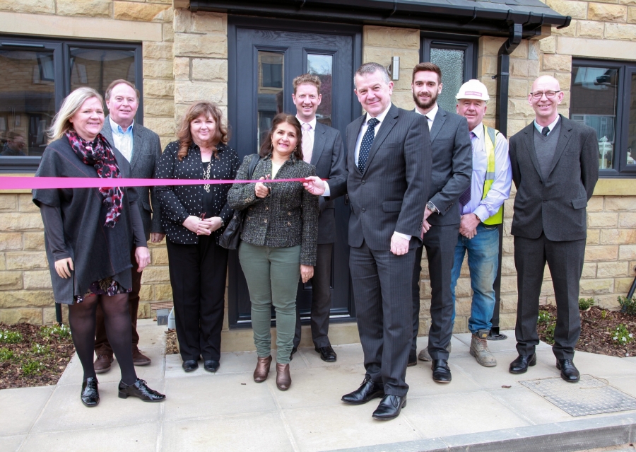 Handover of affordable housing at Pennine Gardens, Upperthong